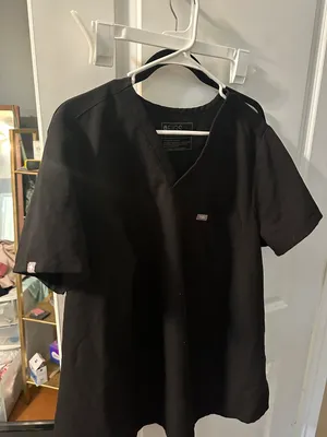 FIGS Scrub Top thumbnail 2