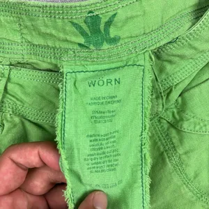 WORN Linen Blend Capri Pants Womens 4 Green Twill Cuffed Pockets Lightweight thumbnail 11
