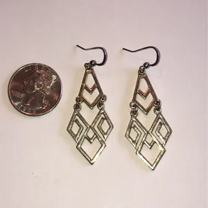 Geometric Dangle Earrings thumbnail 4