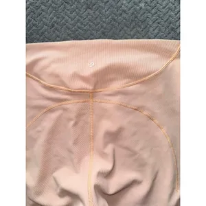 Lululemon Womens Train High Rise Shorts‎ Bike Ribbed Peach size 14 thumbnail 4