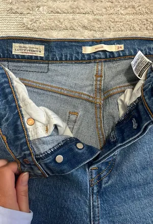 Levi’s Jeans thumbnail 2
