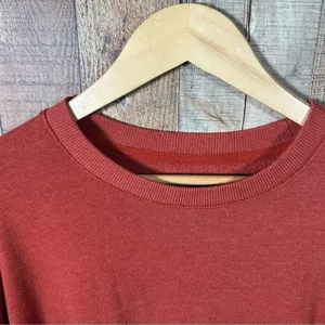 Oversized Rust Crewneck Sweatshirt Medium Relaxed Fit Soft Autumn Cozy Pullover thumbnail 3