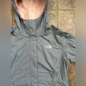 north face lightweight windbreaker with hood, size small, light pink & grey thumbnail 4