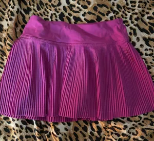 Lululemon Skirt thumbnail 1