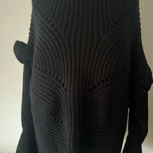 POL Black Chunky Knit Oversized Sweater‎ Ruffle Sleeve NWOT T Medium thumbnail 3
