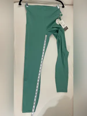 Vuori NWT Stride Leggings Basil High-Rise Pockets Size S thumbnail 6