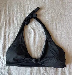 H&M Bikini Top thumbnail 1