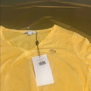 Lacoste Women's Yellow V-Neck Short Sleeve Tee Sz 38 NWT thumbnail 4