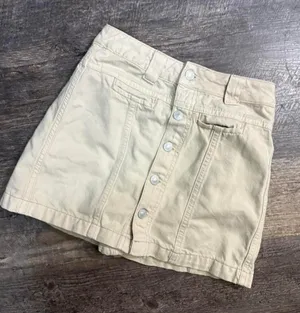 2000s Free People cream cargo short Size 25‎ thumbnail 1