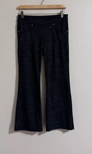 Athleta Black Flare Wide-Leg leggings thumbnail 1