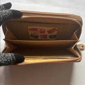 Elegant Quilted Women's Wallet GUC thumbnail 3