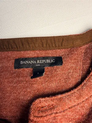 Banana Republic Men’s Large Henley Shirt Rust Red Brown Long Sleeve Lightweight thumbnail 4