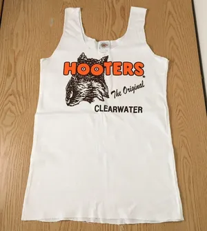Hooters New Girl Uniform Tank Size Medium thumbnail 1