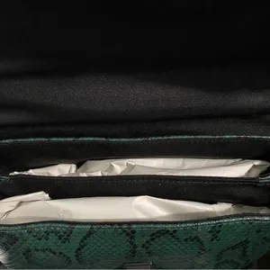 Nicole Miller Black and Green Snake Skin Crossbody Chain Link Strap Purse thumbnail 7