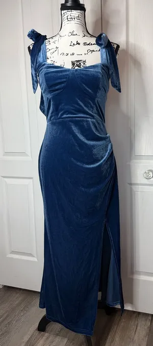 Cider Velvet Sweetheart Neckline Split Ruched Knotted Maxi Dress thumbnail 1