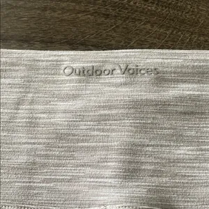 Outdoor Voices Heather Gray Activewear Bike Shorts, Size Small thumbnail 4