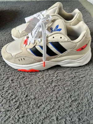 Adidas Retropy F90 Mystique HP8094 Off-White/Red/Blue Size 9 Men/10.5 Women thumbnail 6