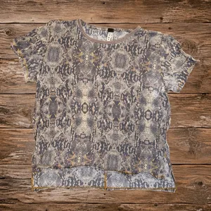 Free People We The Free Print Me Perfect Snake Skin Tee Gray Boho T Shirt Womens thumbnail 2