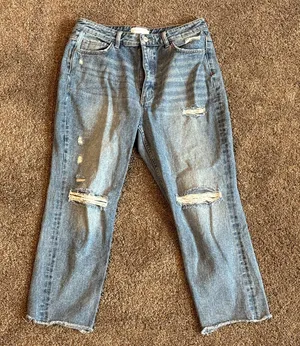 Vervet Casual Distressed Boyfriend Jeans in Light Blue thumbnail 1