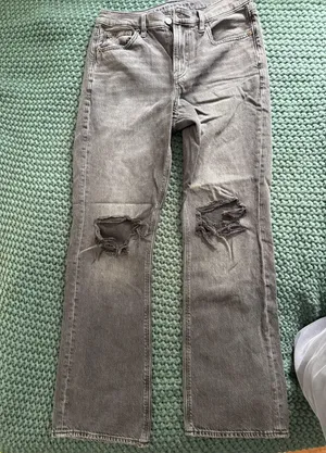 American Eagle 90s Bootcut Jeans thumbnail 1