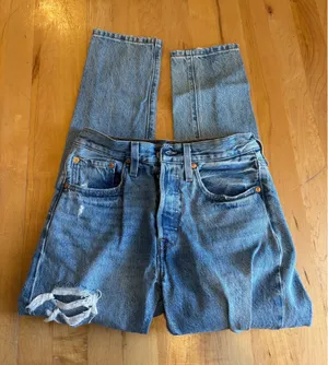 Levi’s 501 High-Rise Button-Up Jeans thumbnail 1