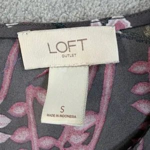 LOFT Outlet Women's Small Sheer Charcoal Pink Floral Long Sleeve Blouse Top thumbnail 8