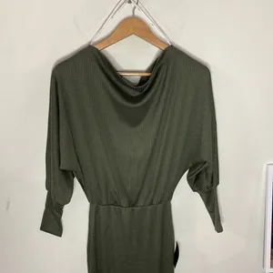 Lulus City Street Chic Olive Green Off-the-Shoulder Midi Dress size XS thumbnail 6