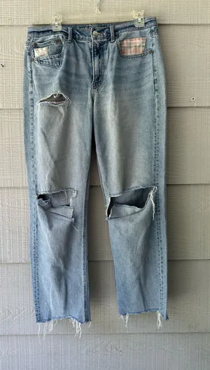 American Eagle 90sStraight Distressed Women's Jeans~12 thumbnail 1