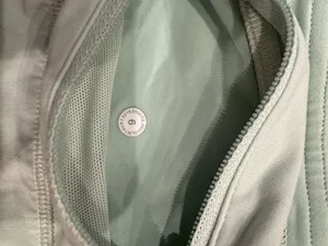 Lululemon Speed Up Shorts 4" Mid-Rise 6 thumbnail 3