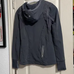 Lululemon Run: Alpine Gray‎ Long Sleeve Pullover Sweatshirt Athleisure Running thumbnail 3