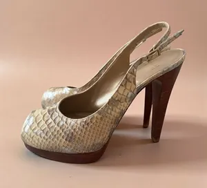 STUART WEITZMAN Beige Metallic Leather Slingback Heels Size 8 thumbnail 1