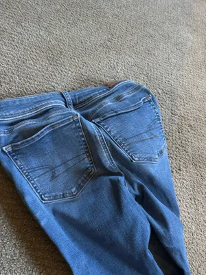 American Eagle bootcut size 2 short  never worn thumbnail 3