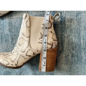 Steve Madden Cream Brown Snake Print Knoxi Pointed Toe Booties Size 8.5 thumbnail 7