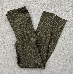 Lululemon Base Pace High Rise Leggings Olive Green Camo Athletic Women's 8 thumbnail 1