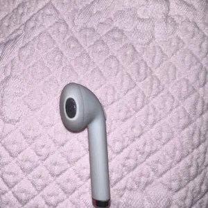 Tzumi Electric Candy Blush Soundmates Wireless Earbuds thumbnail 3