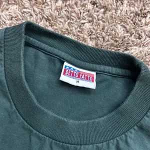 Detto Fatto Vintage Single Stitch Dark Green T-Shirt With Switzerland Embroidery thumbnail 3