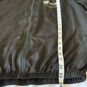 Brandy Melville Malibu California Lightweight Zip Up Hooded Jacket‎ Fits Med/Lg thumbnail 10