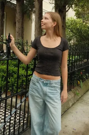 Giselle Lace Top Brandy Melville thumbnail 1