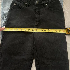 Levi's Vintage Women's Straight Leg Dark Jeans thumbnail 10