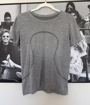 Lululemon Top thumbnail 1