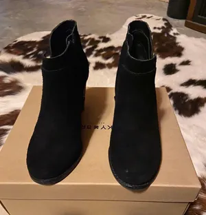 Bootie thumbnail 2