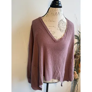 We‎ The Free Free People Women S Mauve Waffle Knit Oversized V-Neck Thermal Top thumbnail 2