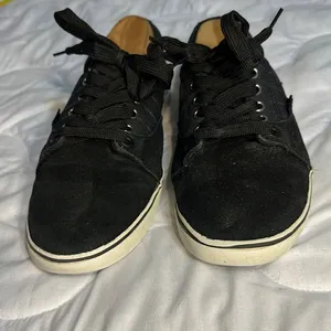 Vans Black Skate Shoes Size 9 Women’s thumbnail 2