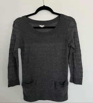Aerie Sweater Women's Size M Lightweight Pockets Charcoal Gray thumbnail 1