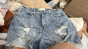 Abercrombie and fitch Jean shorts Midrize Boyfriend thumbnail 1