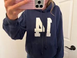 Brandy Melville 14 Hoodie thumbnail 3