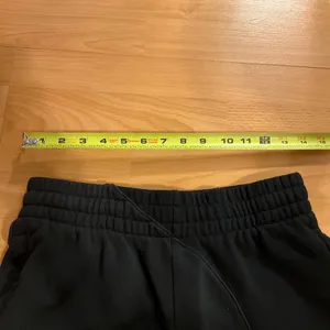 Alo Yoga Make Waves Sweatpant Vintage Black Tonal S thumbnail 3