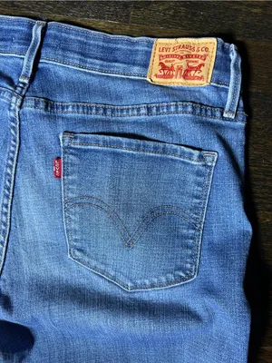 Levi’s 525 Perfect Waist Straight Mid Rise Jeans Size 14 thumbnail 6