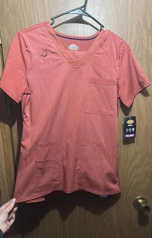 Dickies Scrubs Set  thumbnail 1