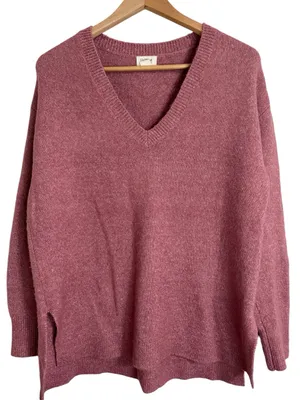 UpWest Resort & Mercantile V-Neck Plush Chunky Sweater Hi Lo Dusty Mauve size M thumbnail 1